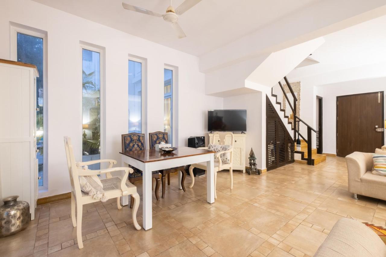 Snowdrop- Exquisite 3Bhk Villa With Pool- Candolim By Staymonkey Calangute Esterno foto