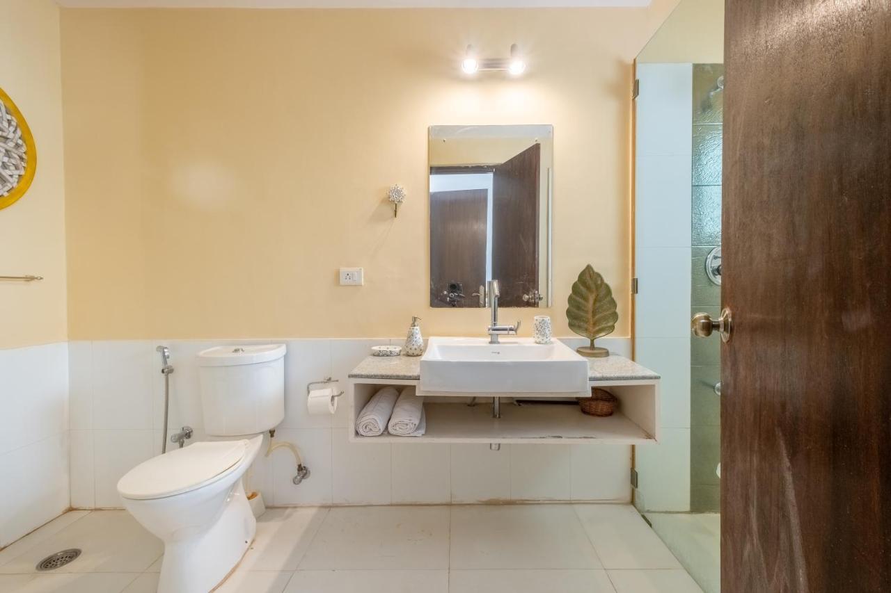 Snowdrop- Exquisite 3Bhk Villa With Pool- Candolim By Staymonkey Calangute Esterno foto