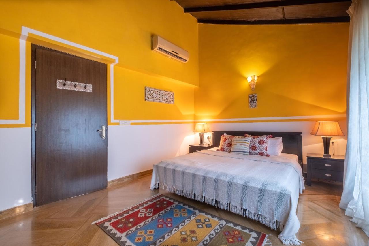 Snowdrop- Exquisite 3Bhk Villa With Pool- Candolim By Staymonkey Calangute Esterno foto
